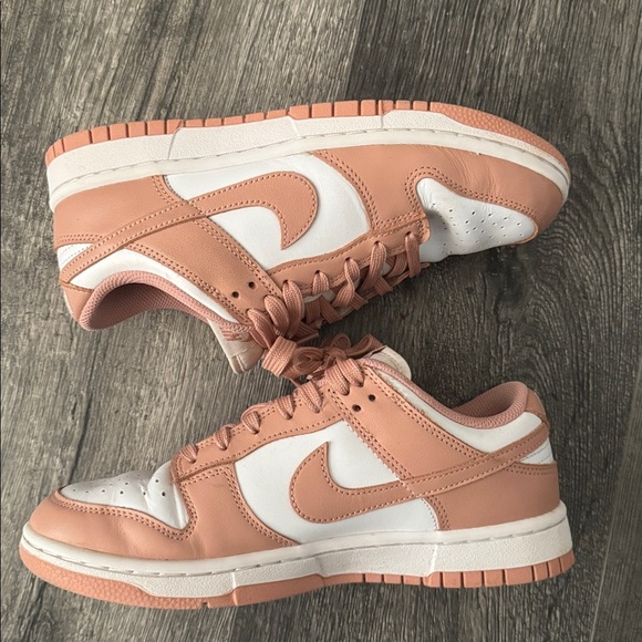 NIKE Dunk Low in Rose Whisper, size 7.5 - Picture 3 of 7